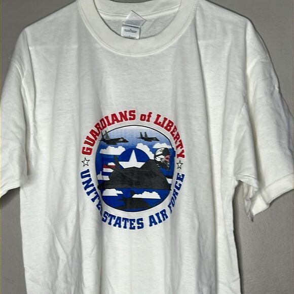 Guardians of Liberty: United States, Air Force T-Shirt - Picture 1 of 7